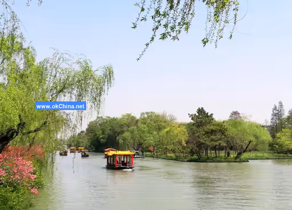 Slender West Lake Scenic Area