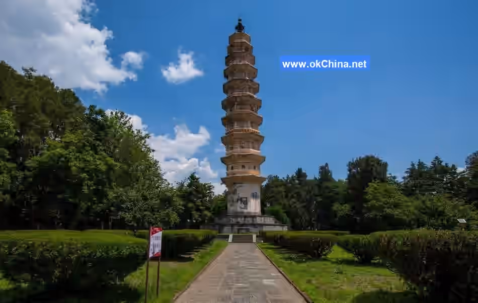 Chongsheng Temple Three Pagodas Cultural Tourist Area